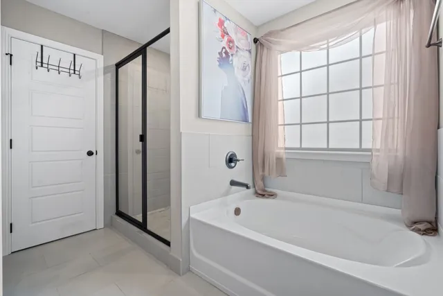 $2,100 | 1049 Whitney Drive, Clarksville, TN 37042