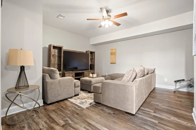 $2,100 | 1049 Whitney Drive, Clarksville, TN 37042