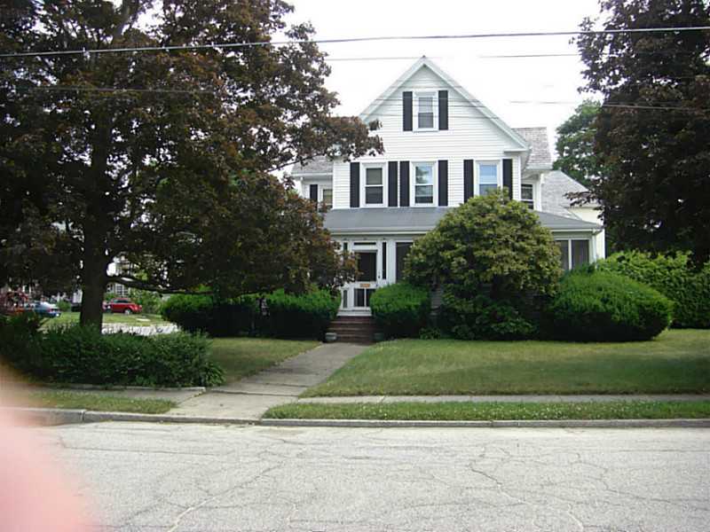 433 Prospect Street Woonsocket, RI 02895 - Photo 1 of 10 Exterior Front.