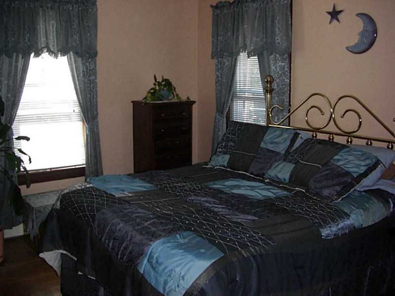 433 Prospect Street Woonsocket, RI 02895 - Photo 5 of 10 Bedroom.