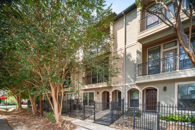 $429,900 | 6130 Hamman Street, Houston, TX 77007