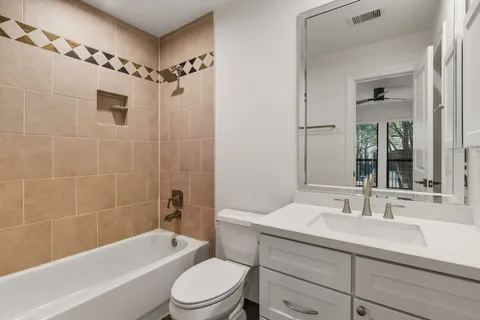 $429,900 | 6130 Hamman Street, Houston, TX 77007