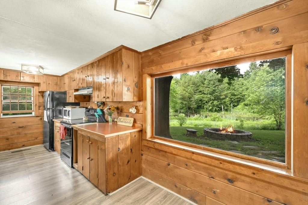 272 Maple Avenue Rutland, MA 01543 - Photo 8 of 35 Gallery Image 8
