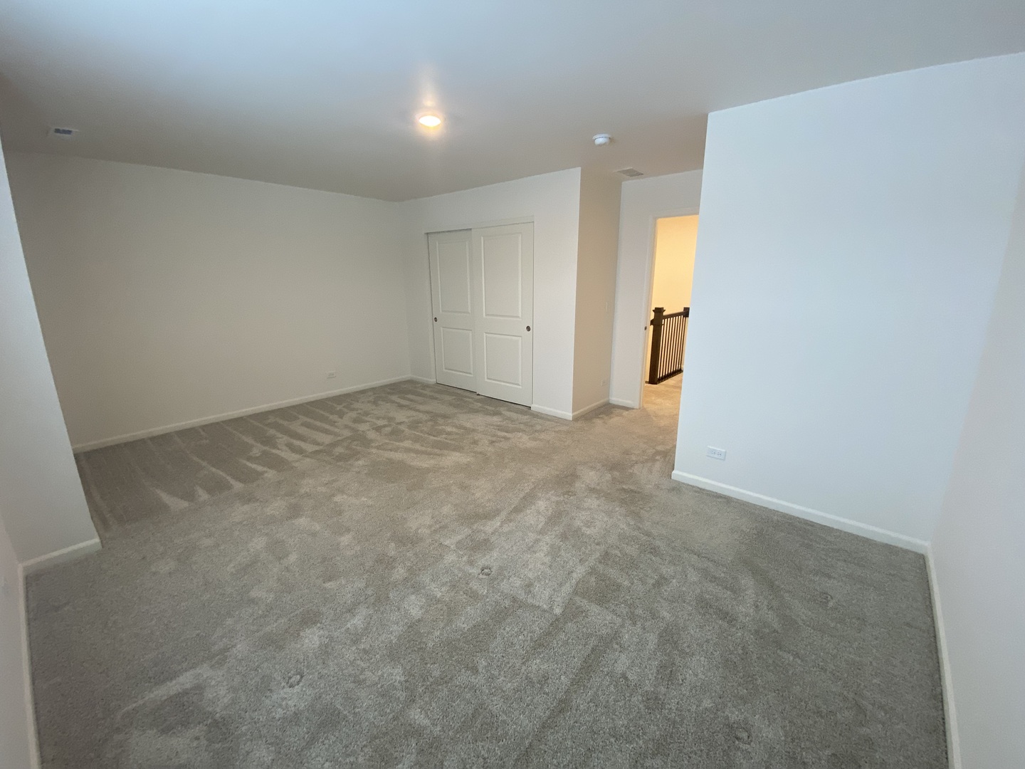 1009 North Draper Road McHenry, IL 60050 - Photo 12 of 20 a view of an empty room