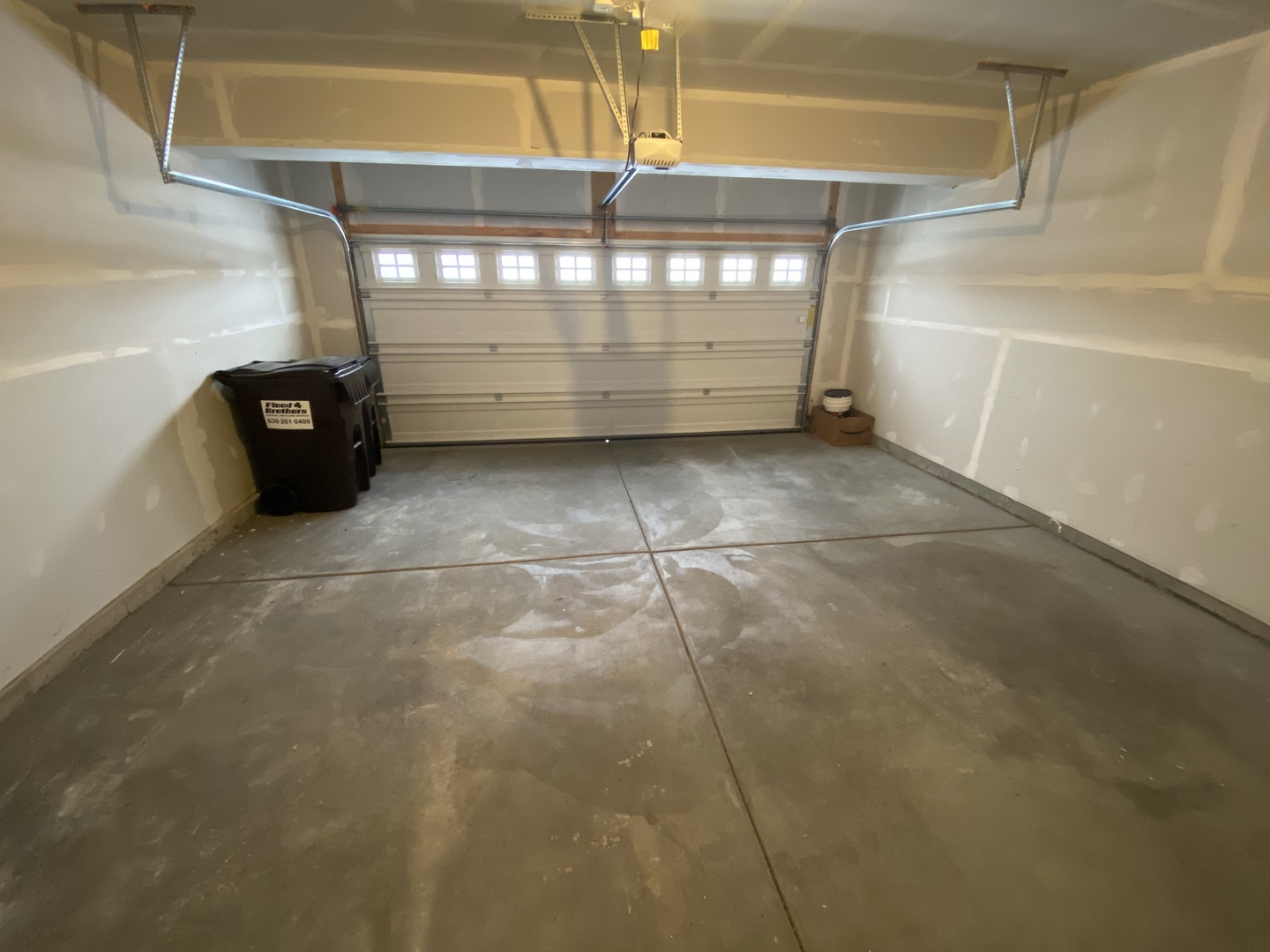 1009 North Draper Road McHenry, IL 60050 - Photo 18 of 20 a view of a garage