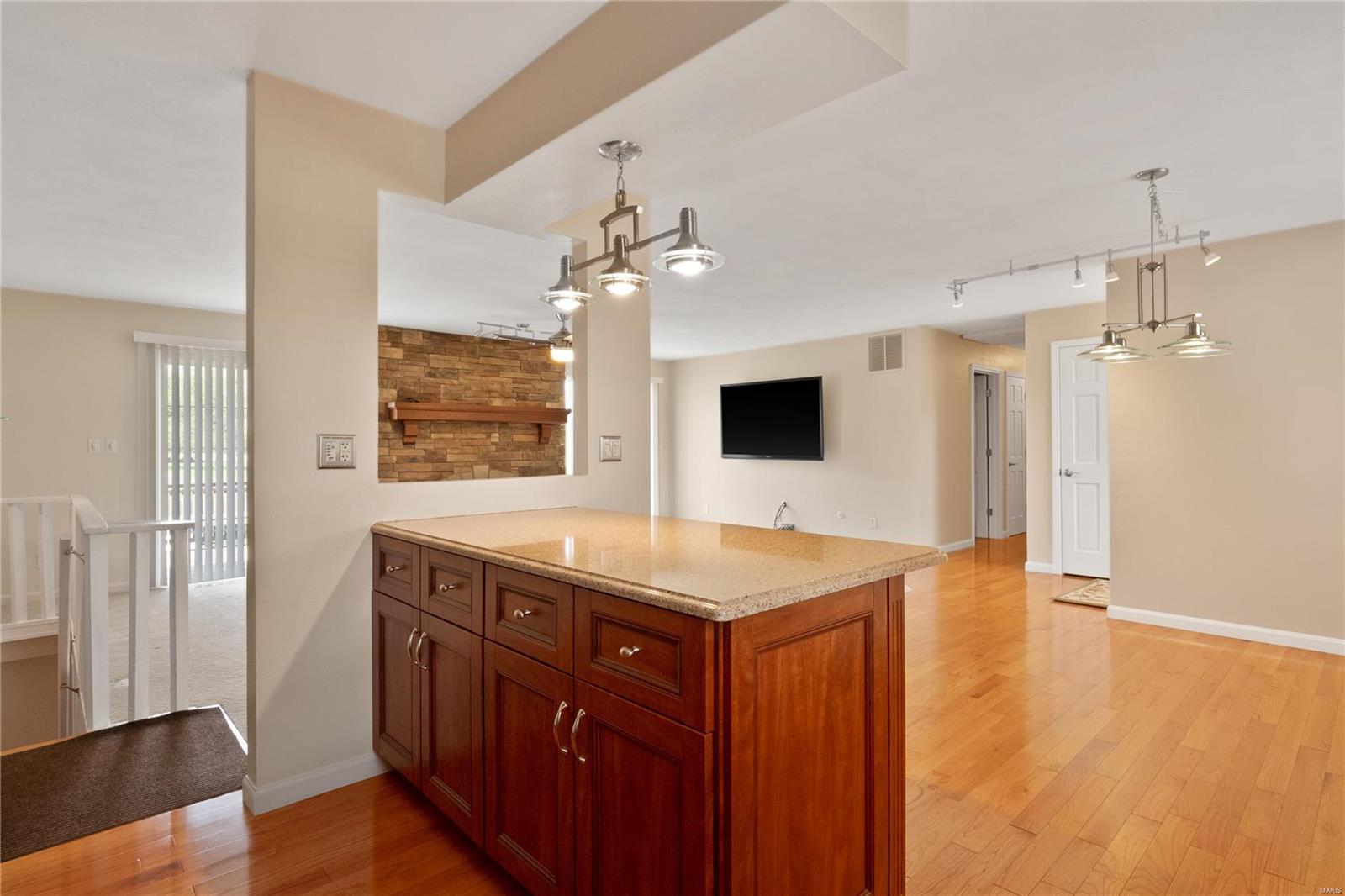 1406 Pausch Road O'Fallon, IL 62269 - Photo 6 of 39