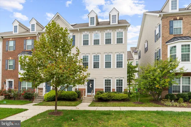 $459,900 | 10706 Eastland Circle, Upper Marlboro, MD 20772