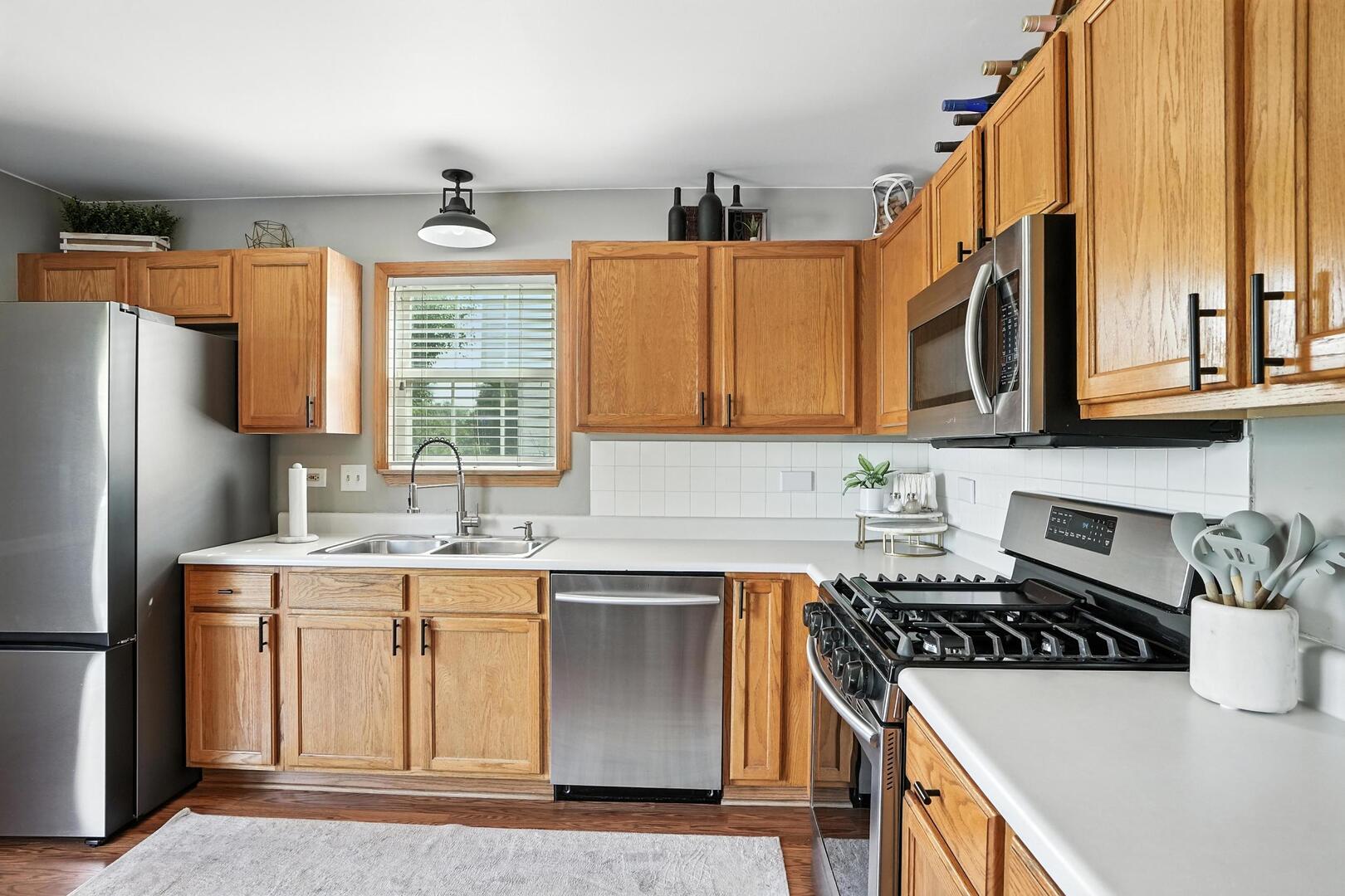 2064 Sutcliffe Drive Romeoville, IL 60446 - Photo 7 of 22 Gallery Image 7