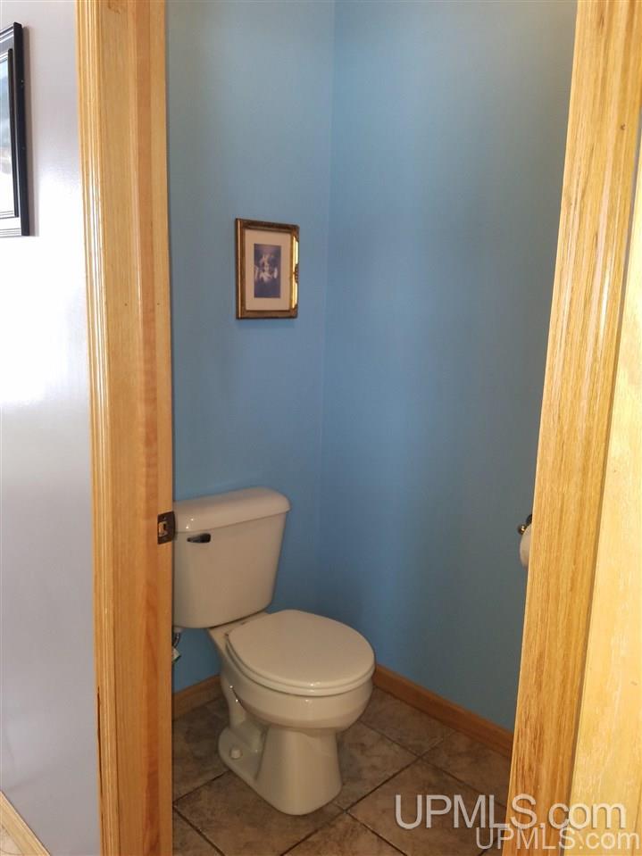 14211 North Stateline Road Hurley, WI 54534 - Photo 11 of 50