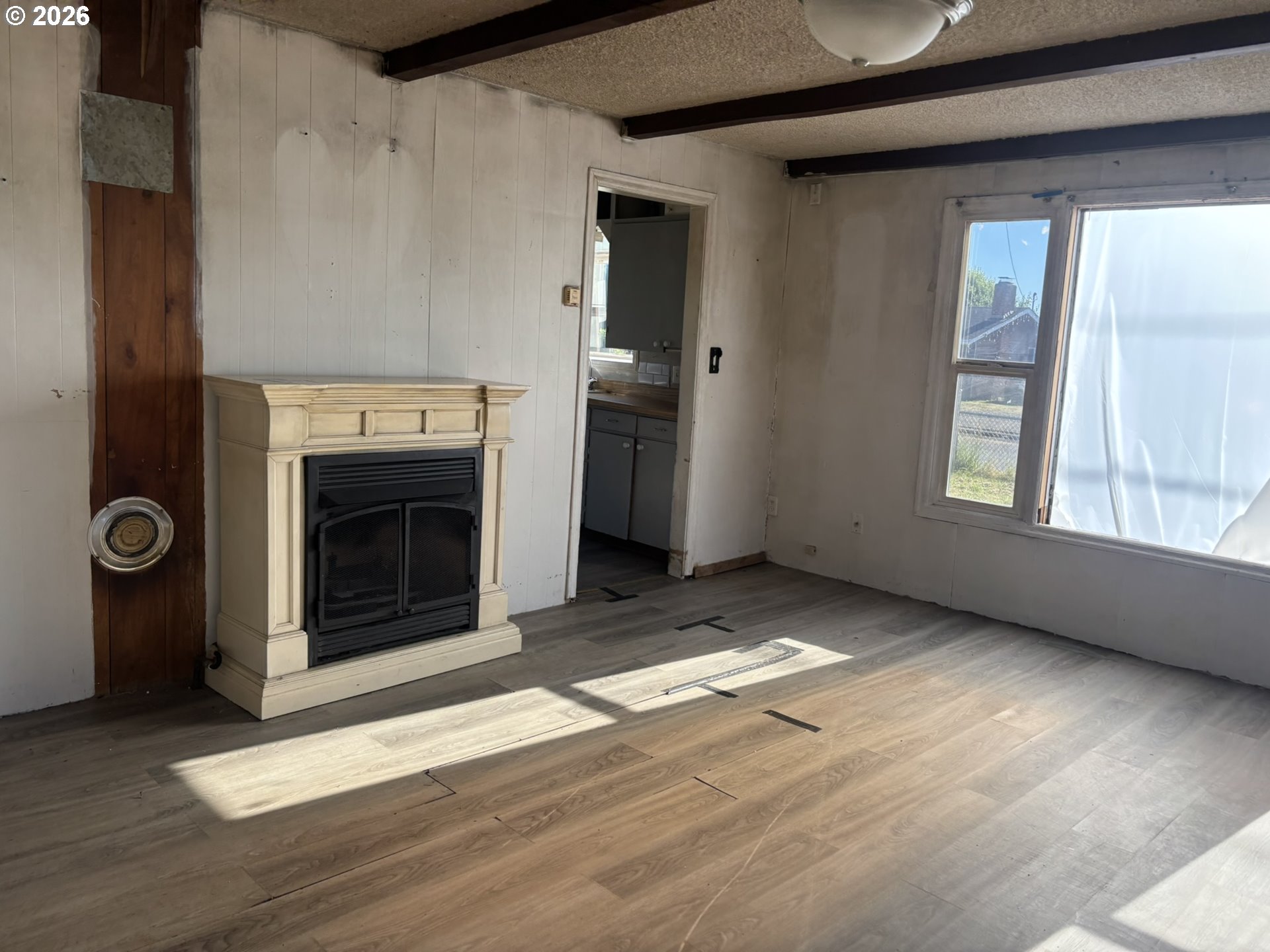 395 36th Street Springfield, OR 97478 - Photo 4 of 15