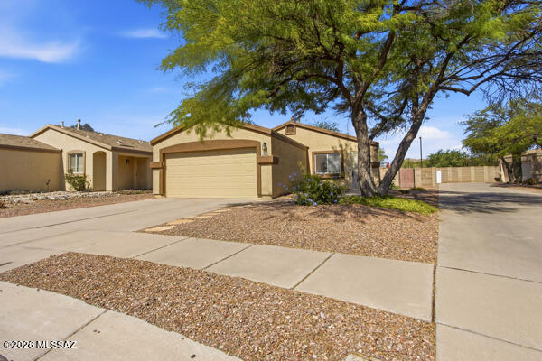 9458 East Bench Mark Loop Tucson, AZ 85747 - Photo 2 of 28 Front View