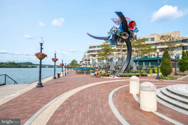 $560,000 | 2475 Virginia Avenue Northwest, Unit 621, Washington, DC 20037