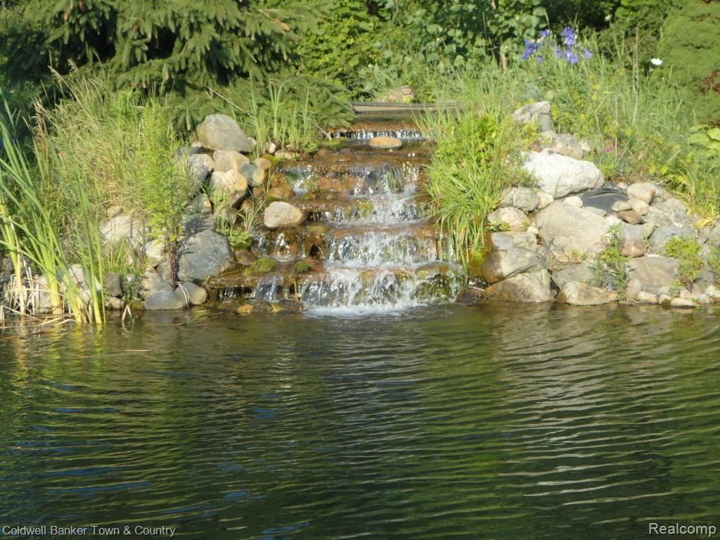 7920 North Fleming Road Howell, MI 48855 - Photo 35 of 36 Waterfall