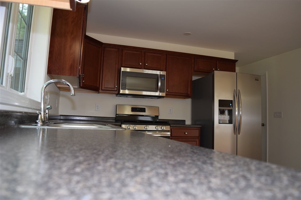 39 Miller's Farm Drive Rochester, NH 03868 - Photo 5 of 10 Gallery Image 5