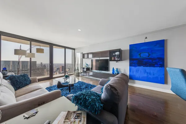 $3,200 | 225 North Columbus Drive, Unit 7607, Chicago, IL 60601