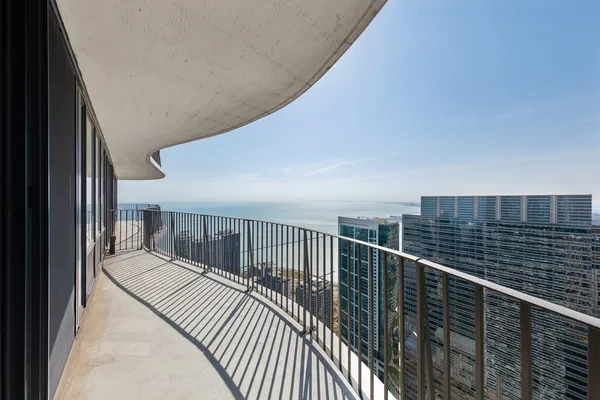 $3,200 | 225 North Columbus Drive, Unit 7607, Chicago, IL 60601