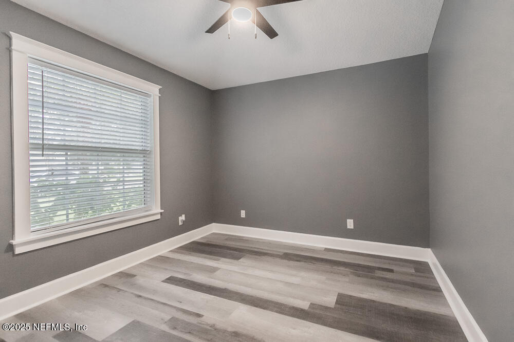 1751 Hollow Glen Drive Middleburg, FL 32068 - Photo 7 of 23 a view of an empty room with a window