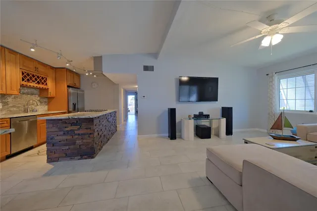 $938,000 | 6811 Georgia Avenue, Bradenton, FL 34207