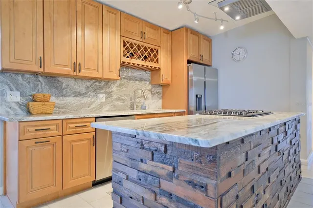 $938,000 | 6811 Georgia Avenue, Bradenton, FL 34207