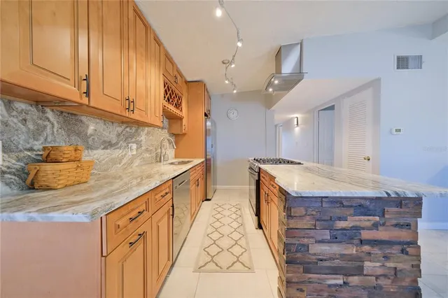 $938,000 | 6811 Georgia Avenue, Bradenton, FL 34207