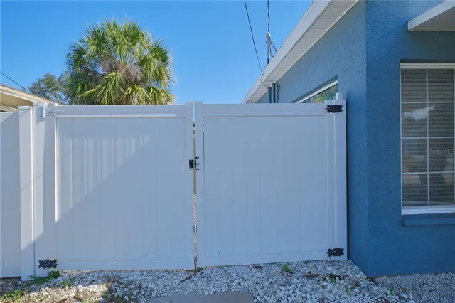 $938,000 | 6811 Georgia Avenue, Bradenton, FL 34207