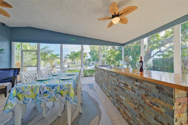 $938,000 | 6811 Georgia Avenue, Bradenton, FL 34207