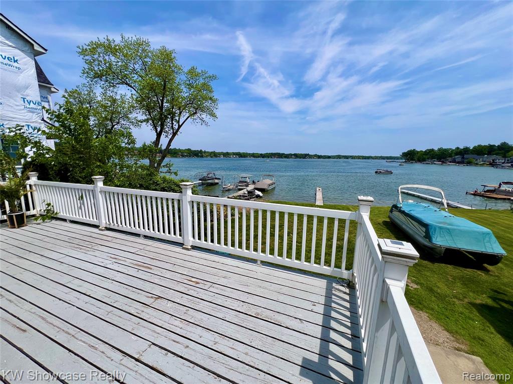 1869 Union Lake Road Commerce Township, MI 48382 - Photo 10 of 32