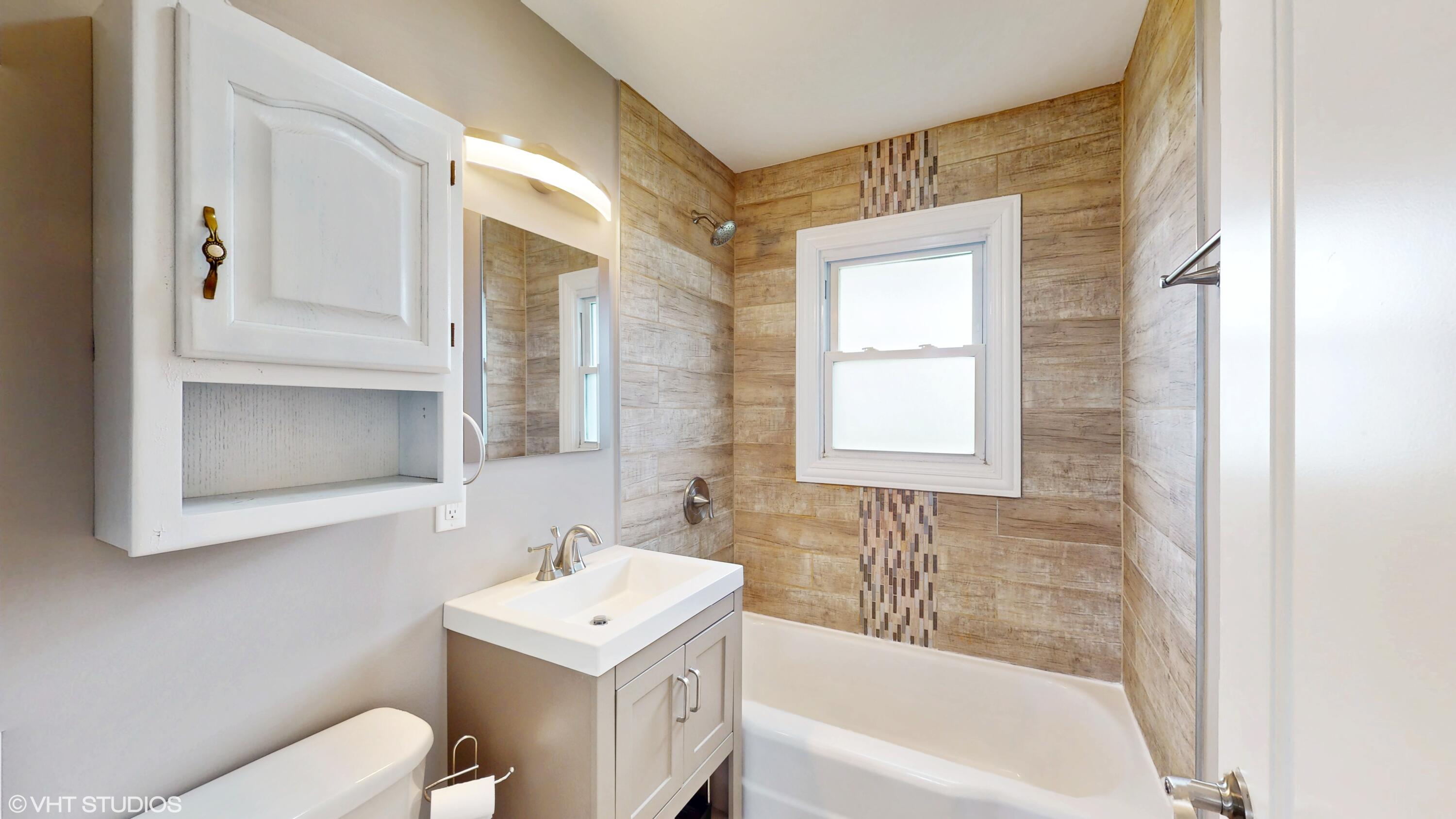 909 South Main Street Crown Point, IN 46307 - Photo 18 of 27 3000x1687