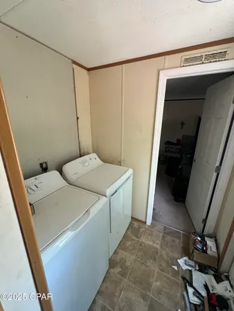 $300,000 | 4151-4155 Yorkshire Drive, Chipley, FL 32428