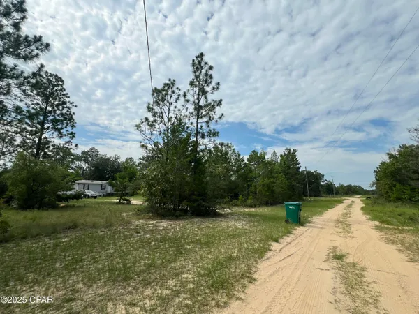 $300,000 | 4151-4155 Yorkshire Drive, Chipley, FL 32428