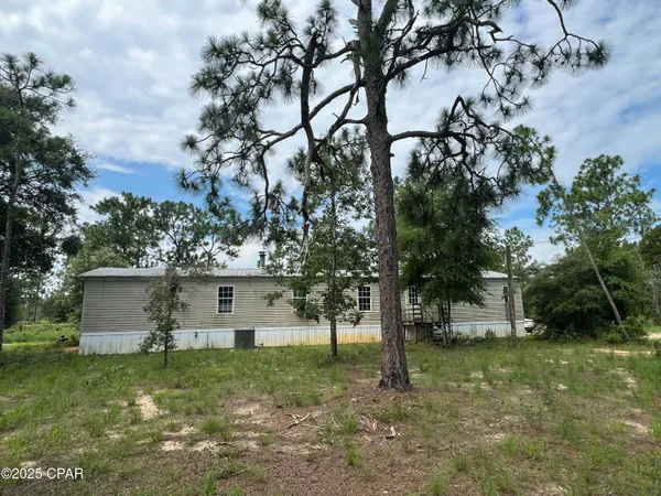 $300,000 | 4151-4155 Yorkshire Drive, Chipley, FL 32428