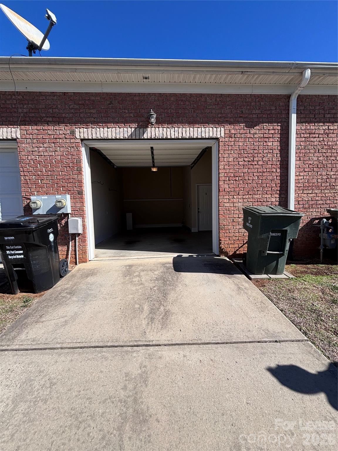 373 Dumbarton Street Concord, NC 28027 - Photo 8 of 18 a front view of a house