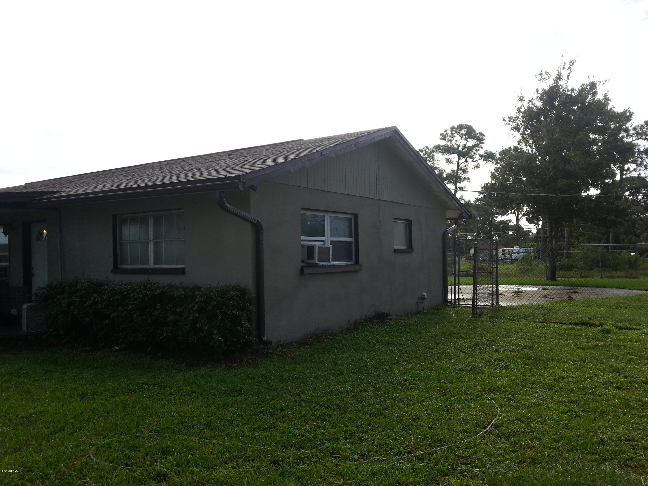 4100 Grant Road Grant, FL 32949 - Photo 16 of 21 Side View 4100 Grant Road