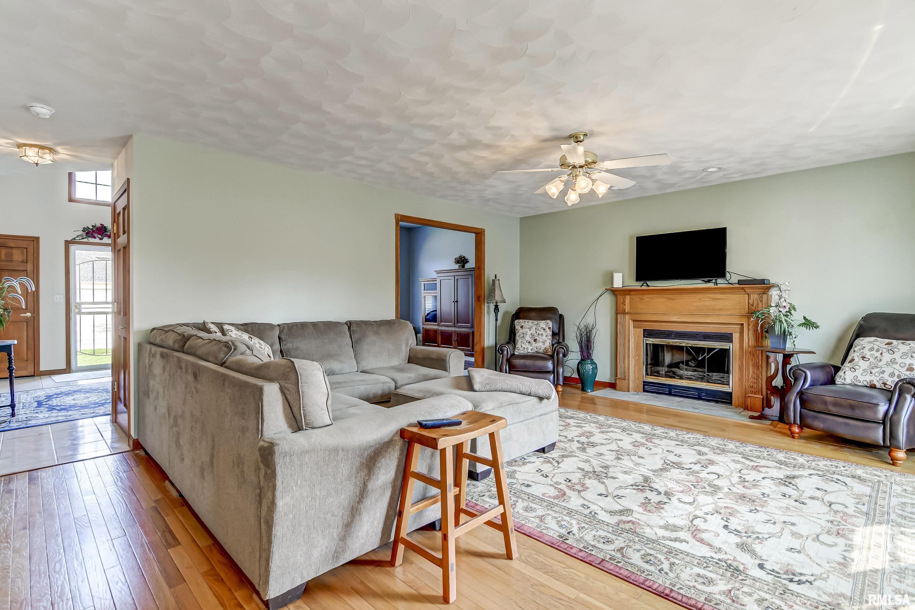 4000 Eagle Wing Road Springfield, IL 62711 - Photo 12 of 47