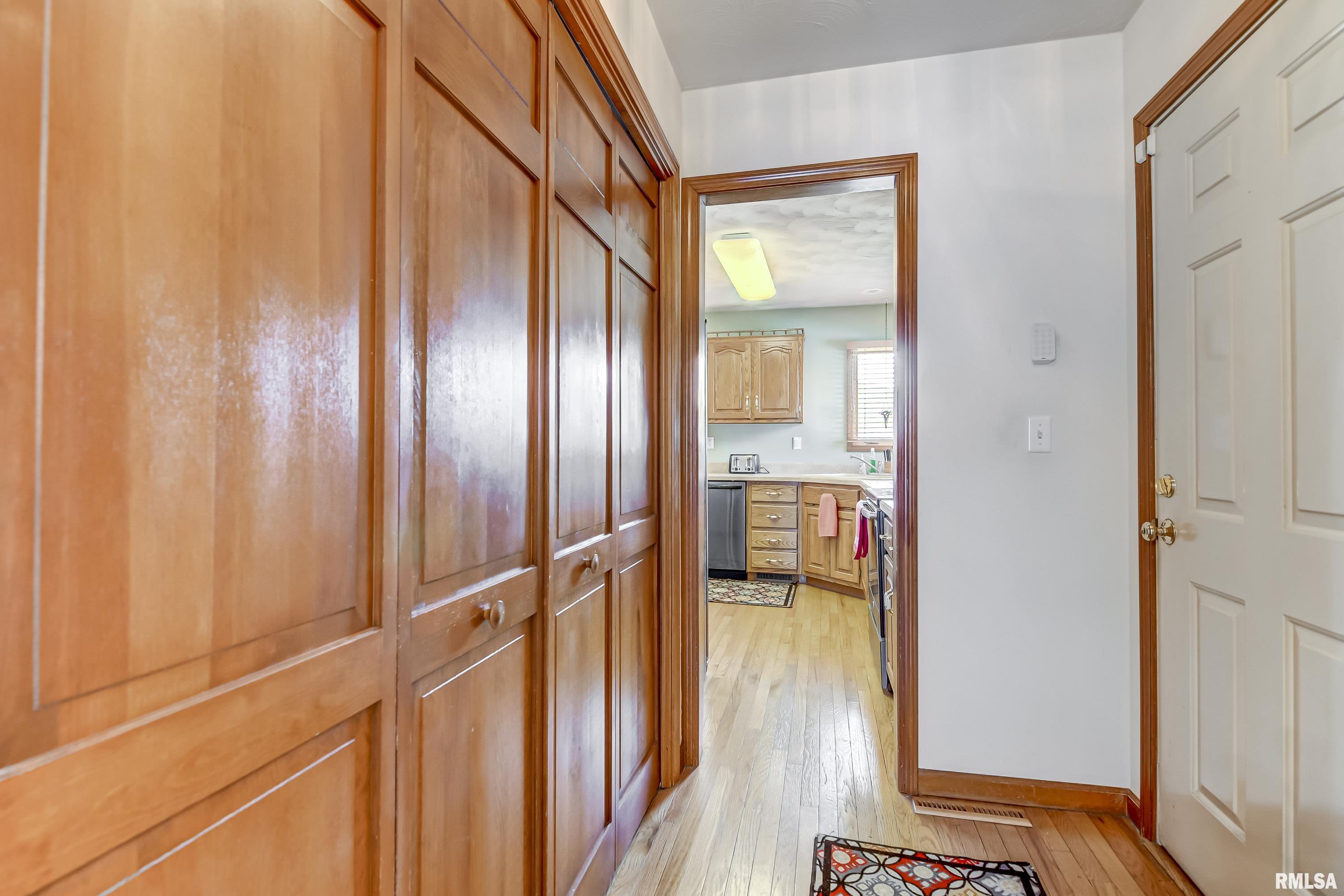 4000 Eagle Wing Road Springfield, IL 62711 - Photo 22 of 47
