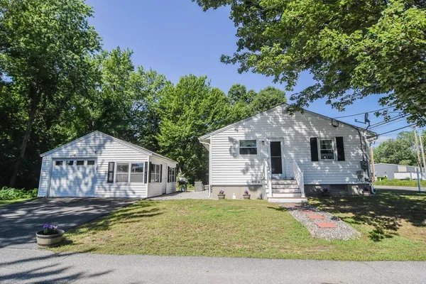 $519,000 | 500 Donald Street, Bedford, NH 03110