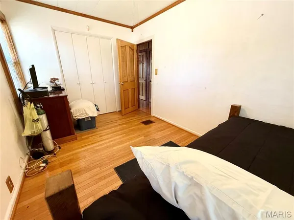 $185,000 | 310 West Spring Street, Staunton, IL 62088