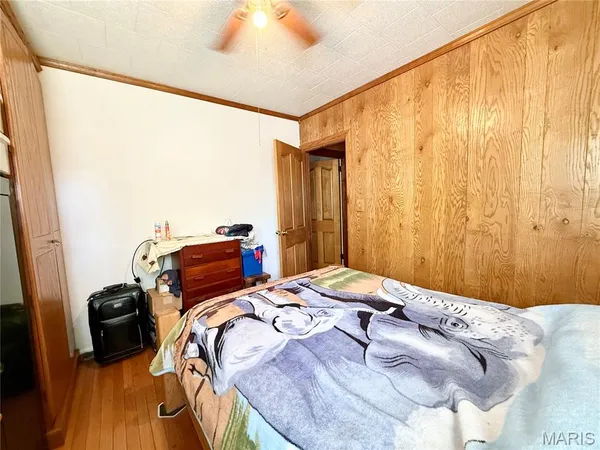 $185,000 | 310 West Spring Street, Staunton, IL 62088