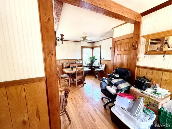 $185,000 | 310 West Spring Street, Staunton, IL 62088