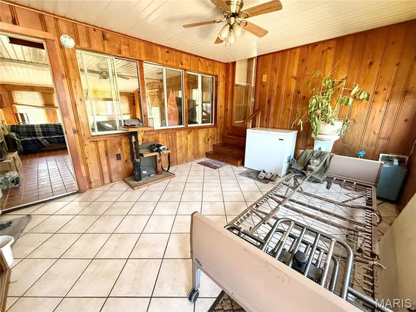 $185,000 | 310 West Spring Street, Staunton, IL 62088