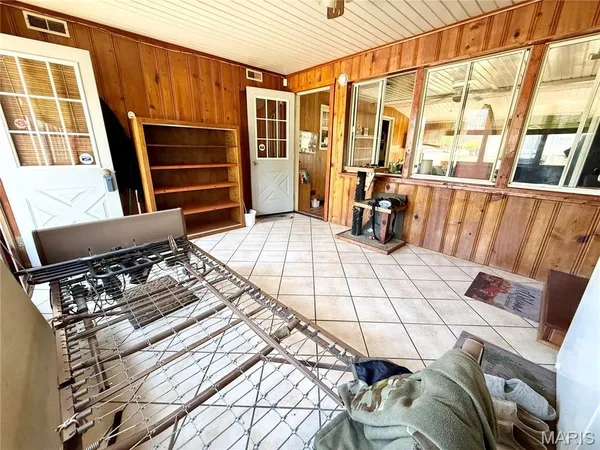 $185,000 | 310 West Spring Street, Staunton, IL 62088