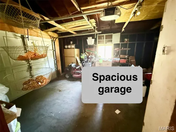 $185,000 | 310 West Spring Street, Staunton, IL 62088
