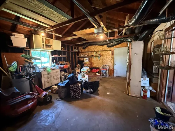 $185,000 | 310 West Spring Street, Staunton, IL 62088