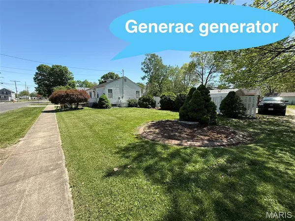 $185,000 | 310 West Spring Street, Staunton, IL 62088
