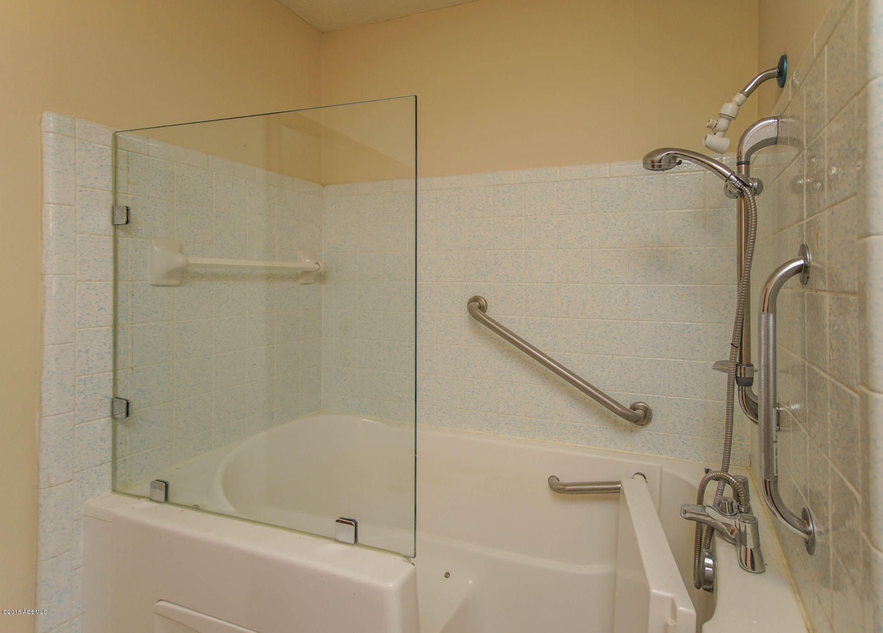 710 Ribaut Road Beaufort, SC 29902 - Photo 13 of 38 DSC05032-1