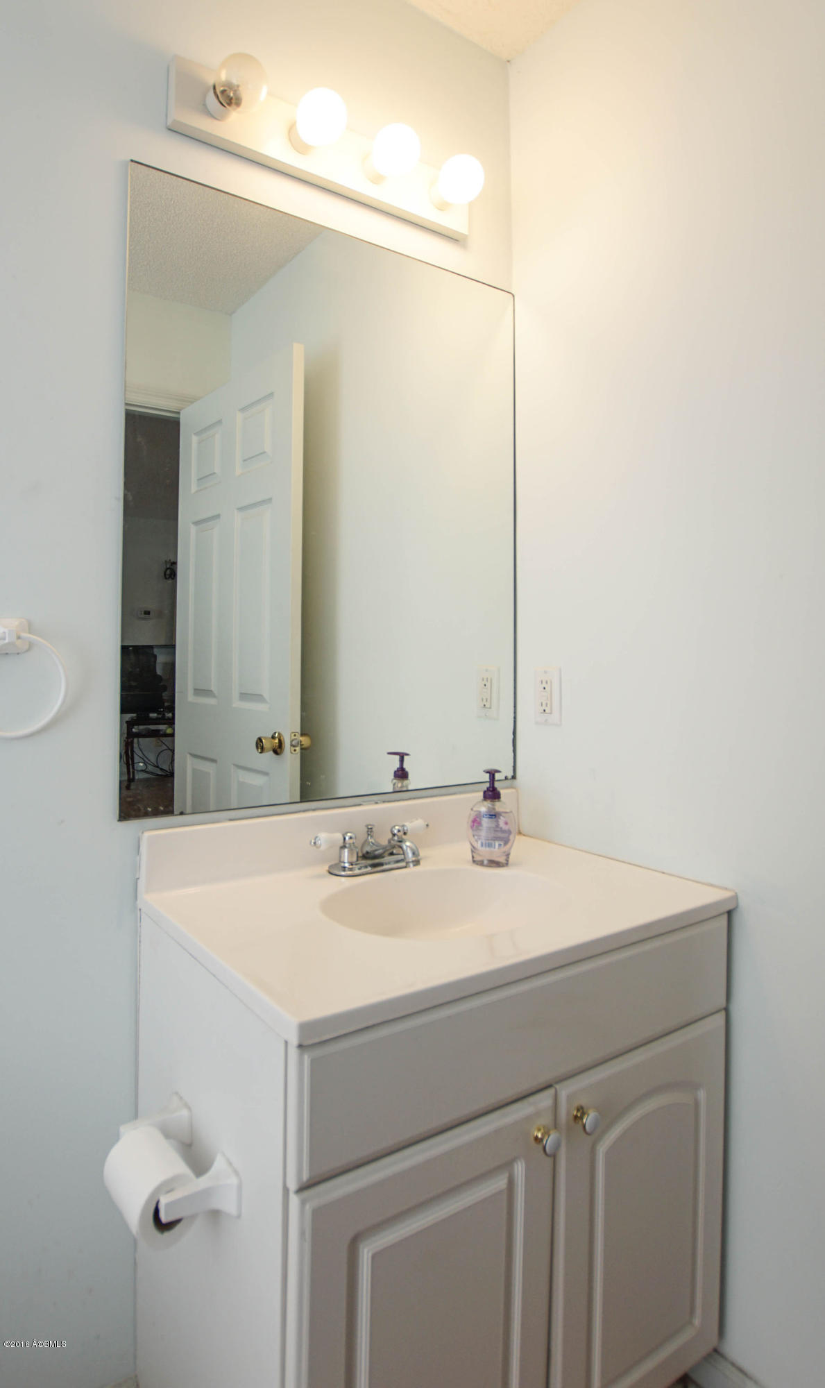 710 Ribaut Road Beaufort, SC 29902 - Photo 27 of 38 DSC05003-1