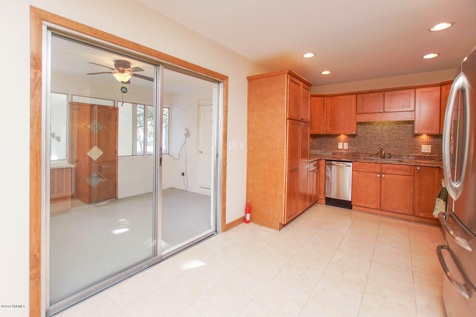 710 Ribaut Road Beaufort, SC 29902 - Photo 10 of 38 DSC05047-1