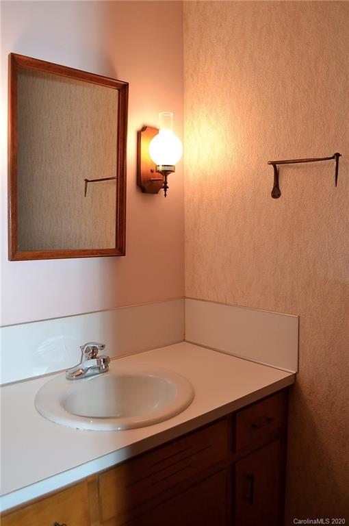 3061 Piedmont Road Morganton, NC 28655 - Photo 16 of 24 Gallery Image 16