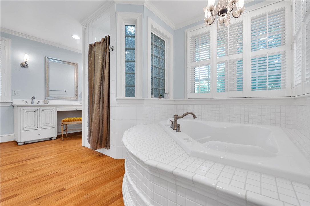 2514 Jackson Square Anderson, SC 29625 - Photo 15 of 24 Spacious Primary Bath with Jetted Tub
