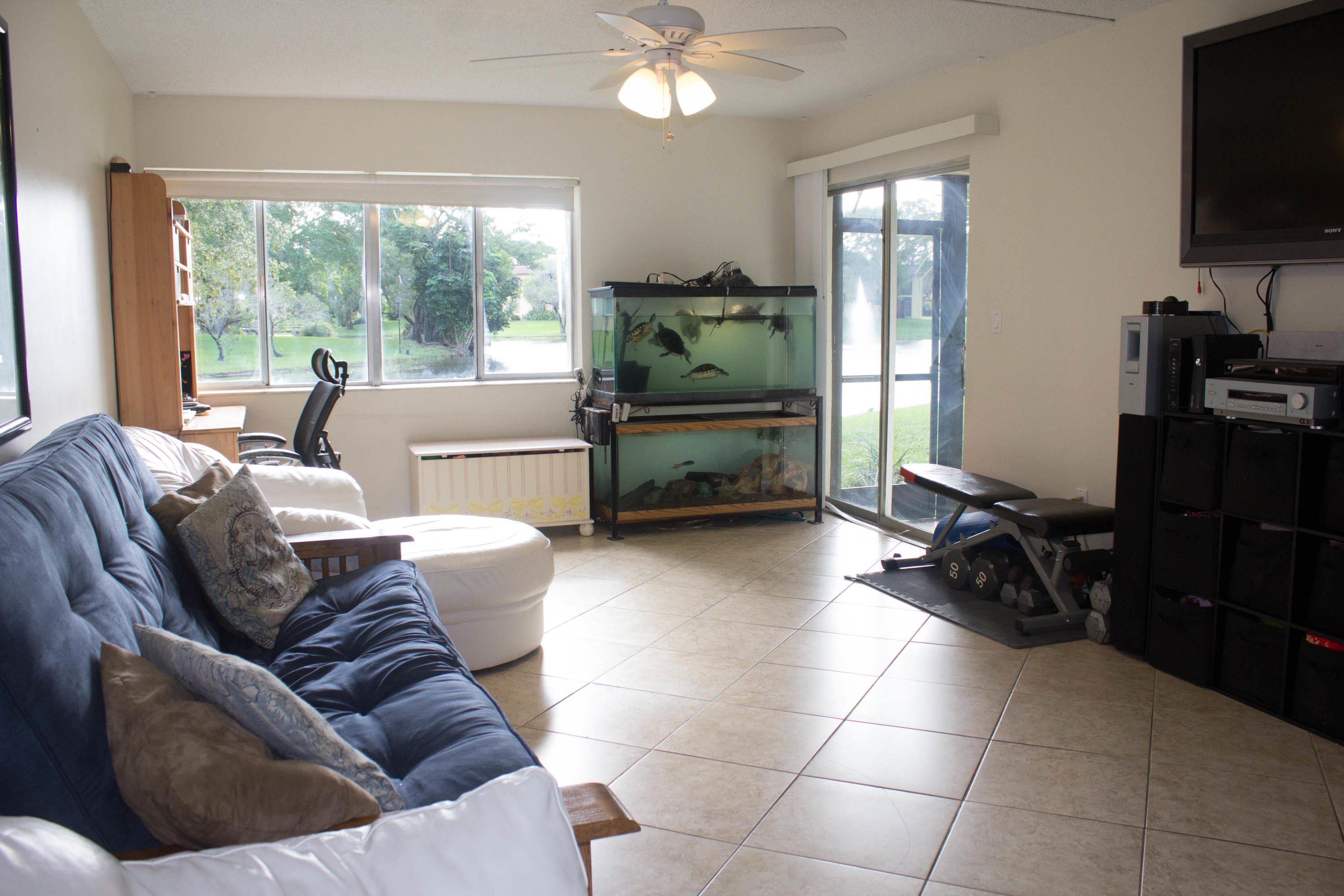 824 Southwest 9th St Circle, Unit 102 Boca Raton, FL 33486 - Photo 2 of 25 living
